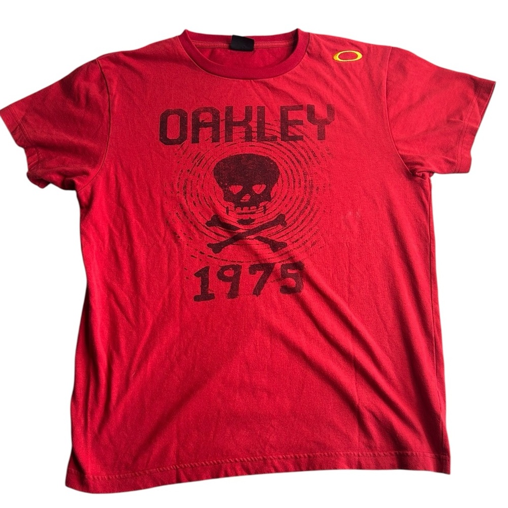 Oakley Men’s T-Shirt Xl Red Skull & Crossbones Graphic 1975 Casual Tee